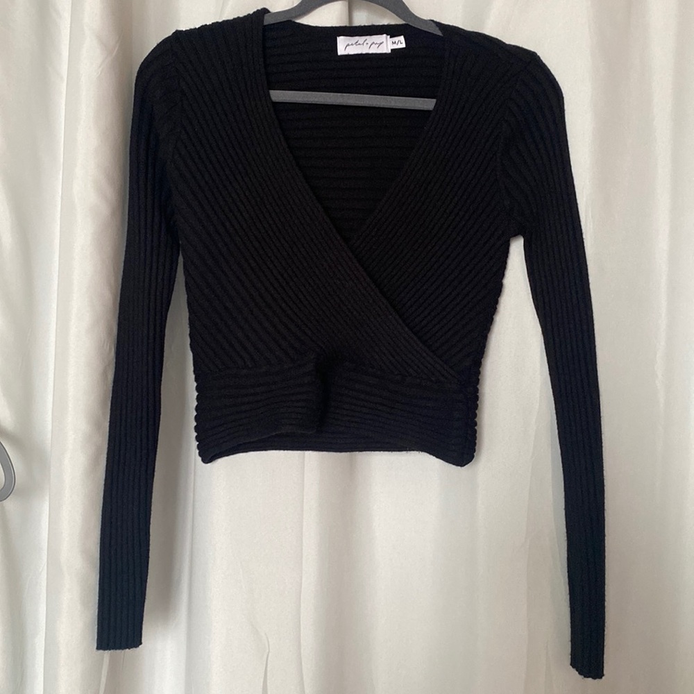Petal and Pup Black V-Neck Sweater in M/L